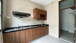 Lucky Hills (D16), Terrace #631102921